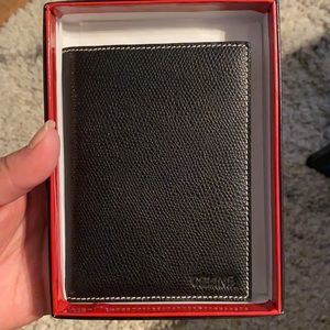 Céline credential cover *too small for US passport